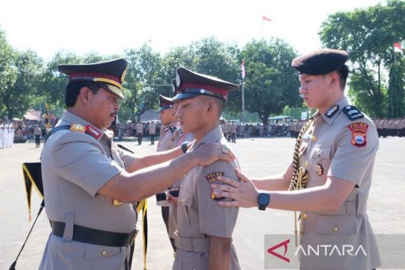 Irjen Nana Mewanti-Wanti Ratusan Bintara Baru, Tolong Disimak - JPNN.COM