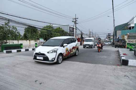 Rampung Lebih Cepat, Jembatan Kali Cantel Sidoarjo Sudah Dibuka Kembali - JPNN.COM