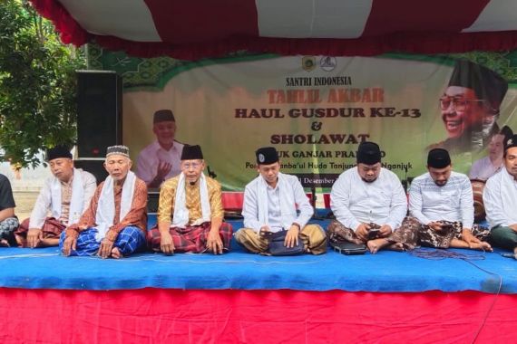 Himpunan Santri Gelar Haul Gus Dur dan Selipkan Doa Untuk Ganjar - JPNN.COM