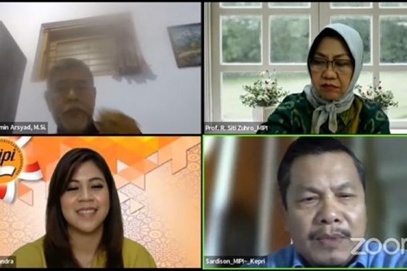 Webinar MIPI Mengulas Heboh Protes Keras Bupati Kepulauan Meranti - JPNN.COM