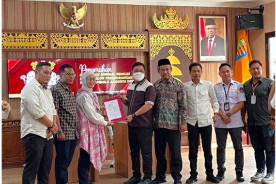 Farah Nuriza Kumpulkan Dukungan untuk Maju Jadi Calon Anggota DPD RI Dapil Lampung - JPNN.COM