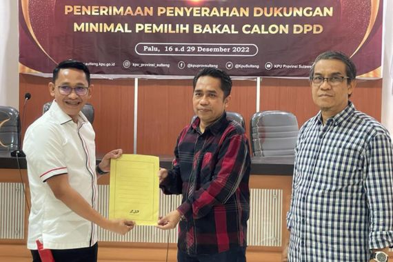 ART Serahkan Berkas Pendaftaran Calon DPD RI ke KPU Sulteng - JPNN.COM