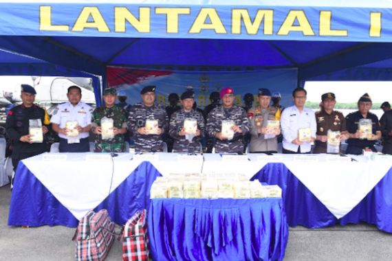 TNI AL Koarmada I Gagalkan Penyelundupan Narkoba di Perairan Lhokseumawe - JPNN.COM