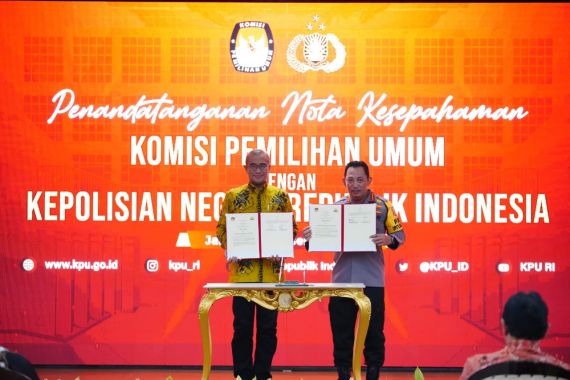 Teken MoU, Polri dan KPU Bersinergi untuk Amankan Tahapan Pemilu - JPNN.COM