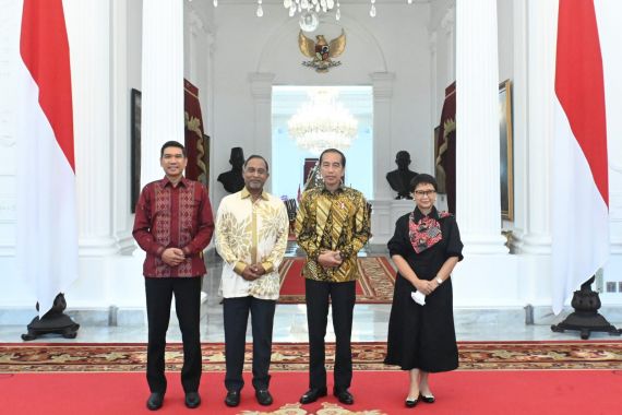 PM Malaysia Anwar Ibrahim Bakal Temui Jokowi pada Januari 2023 - JPNN.COM