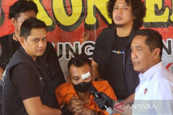 Polisi Tangkap Komplotan Perampok Pengusaha di Batang, Ada yang Ditembak - JPNN.COM