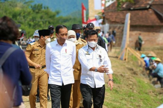 Jokowi dan Syahrul Sudah Lama Bekerja Sama Hingga Terjalin Persahabatan - JPNN.COM