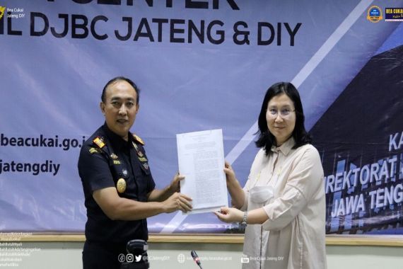 Bea Cukai Jateng DIY Terbitkan Izin Kawasan Berikat Perdana di 2023 - JPNN.COM