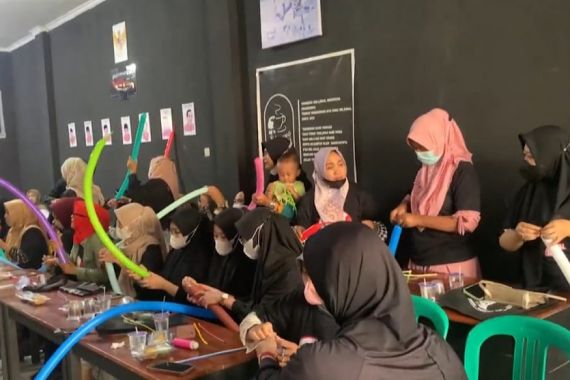 Ganjar Milenial Center Gelar Pelatihan Kewirausahaan di Bandar Lampung - JPNN.COM