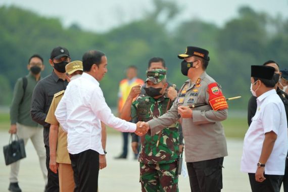 Presiden Jokowi ke Riau, Serikat Mahasiswa Muslimin Beri Apresiasi - JPNN.COM