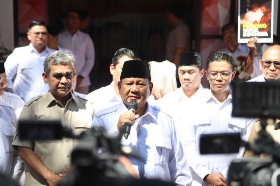 Peringatkan Kader Gerindra yang Tak Loyal, Prabowo: Silakan Cari Partai Lain - JPNN.COM