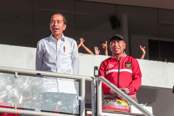 Menpora Amali Dampingi Presiden Jokowi Saksikan Perjuangan Timnas Indonesia Ditahan Imbang Vietnam - JPNN.COM