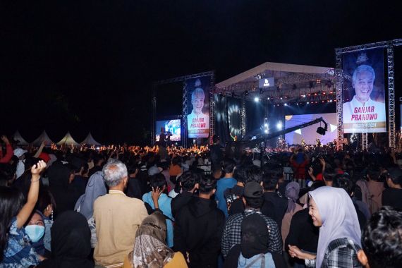 Ganjar Pranowo Festival Banjir Artis, Ada Dewi Perssik Hingga Souljah - JPNN.COM