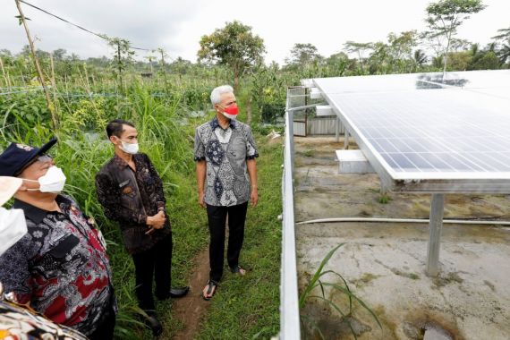 Berkat Bantuan Pompa Air Tenaga Surya dari Ganjar, Hasil Pertanian di Purworejo Meningkat - JPNN.COM