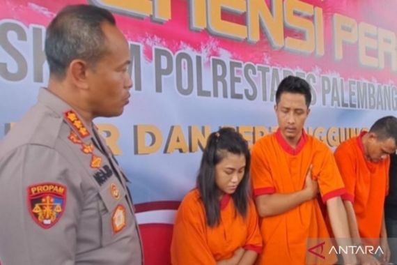 Peras Tamu Hotel, 2 Polisi Gadungan dan Wanita Ini Ditangkap, Lihat Tampangnya - JPNN.COM