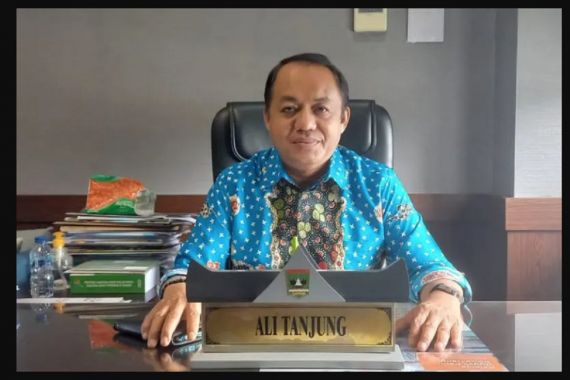 Novotel Bukittinggi Merugi 30 Tahun, DPRD Panggil Dedi Panigoro - JPNN.COM