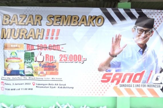 Sukarelawan Sandiaga Uno Salurkan Ratusan Kupon Sembako Murah di Belitung - JPNN.COM