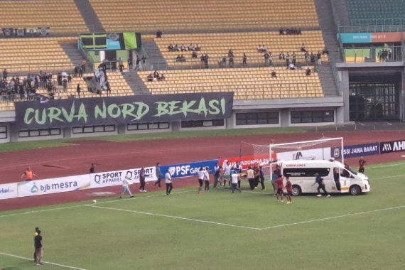 Liga 3: Persipasi Kota Bekasi Libas Dejan FC, Ada Pemain Dijemput Ambulans - JPNN.COM