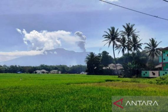 Gunung Marapi Sumbar Meletus Hari Ini - JPNN.COM