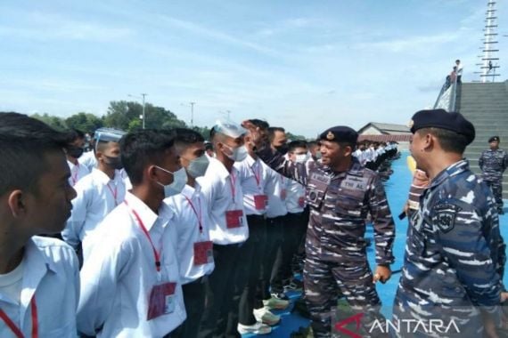 Lanal Kendari Tegaskan Penerimaan Casis TNI AL Gratis dan Bebas Pungli - JPNN.COM