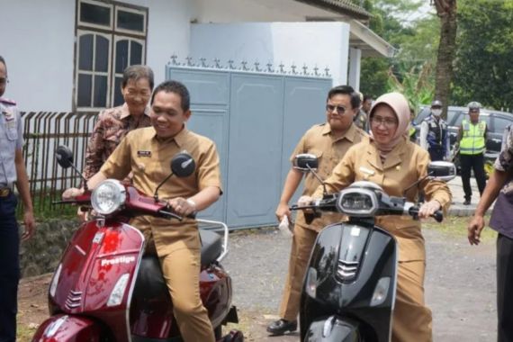 Banyak Tantangan Dalam Memuluskan Transformasi Elektrifikasi, Budi Sebut Hal Ini - JPNN.COM