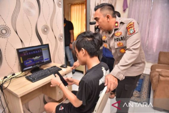 Judi Online Cengkareng Jakbar Dikendalikan dari Kamboja - JPNN.COM