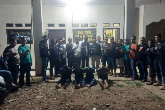 Polisi Tangkap Pelaku Pembunuhan 2 Pria yang Mayatnya Ditemukan di Kebun Karet - JPNN.COM