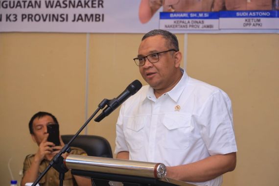 Wamenaker Afriansyah Noor Minta Penerapan K3 Harus Jadi Budaya, Ini Tujuannya - JPNN.COM