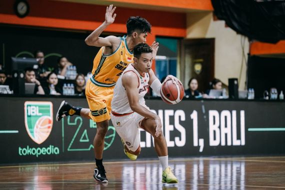 IBL 2023: Satya Wacana Banyak Melakukan Turnovers, Pelita Jaya Raih Kemenangan Perdana - JPNN.COM