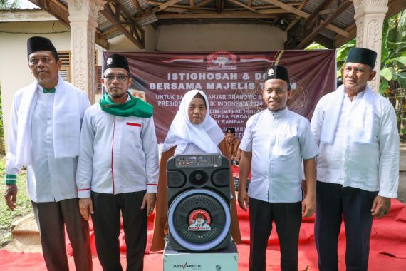 Usbat Ganjar Sumut Menggelar Buka Puasa Bersama dengan Majelis Taklim di Langkat - JPNN.COM