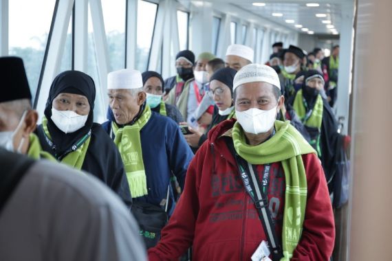 Kabar Baik bagi Jemaah yang Ingin Berangkat Umrah lewat Bandara SSK II Pekanbaru - JPNN.COM