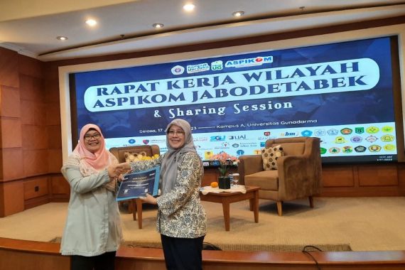 Profesor Tuti Widiastuti: 5 Keterampilan SDM di Era Industri 4.0 - JPNN.COM