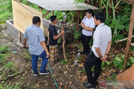 Konten Mak-mak Mandi di Lumpur yang Viral di TikTok Berbuntut Panjang - JPNN.COM