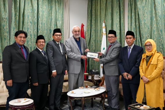 Upaya Dubes Zuhairi Mengenalkan Islam Indonesia Melalui Perguruan Tinggi - JPNN.COM