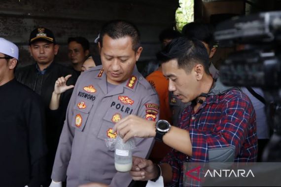 Home Industry Sabu-Sabu di Ciwidey Bandung Digerebek Polisi, Garpu Ditangkap - JPNN.COM