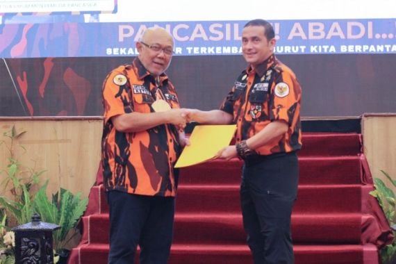 Gembleng 320 Kader Anyar, Pemuda Pancasila Riau Pecahkan Rekor Nasional - JPNN.COM