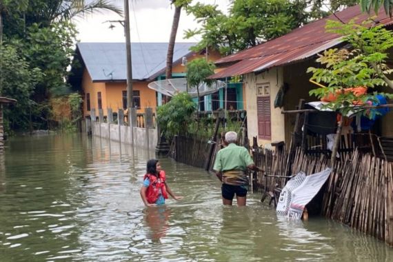 21 Kecamatan di Pidie Terendam Banjir, 3.696 Jiwa Mengungsi - JPNN.COM