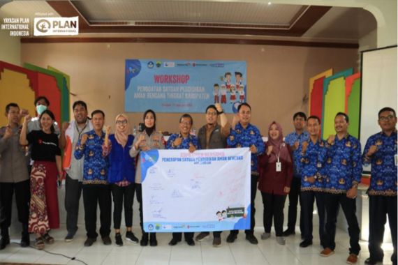 Plan Indonesia Beri Pelatihan SPAB dan Fasilitator Sekolah Tangguh untuk Warga Cianjur - JPNN.COM