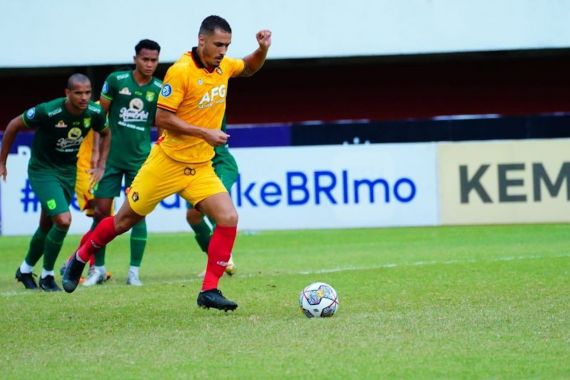 Arthur Felix Resmi Berpisah dengan Persik Kediri - JPNN.COM