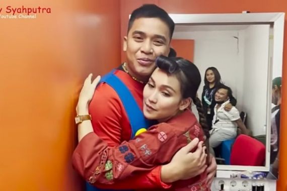 Billy Syahputra Mengajak Nikah, Ayu Ting Ting: Sanggup, Enggak? - JPNN.COM