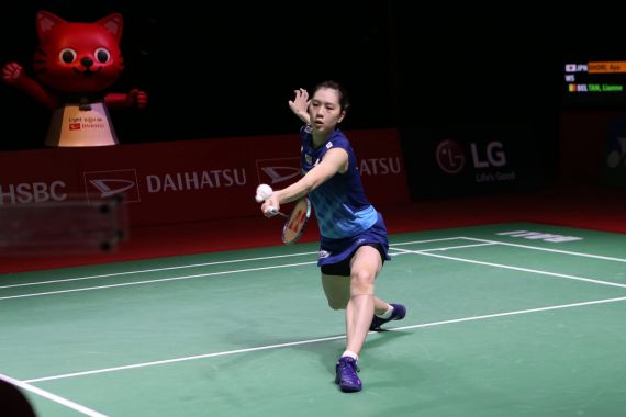 Indonesia Masters 2023: Seusai Melawan Putri KW, Cewek Jepang Menangis di Istora Senayan - JPNN.COM