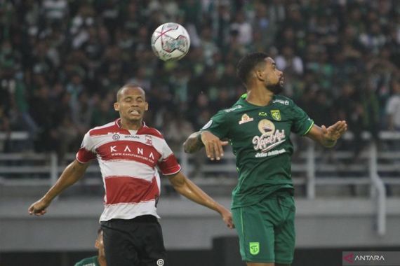 Sempat Ada Penalti Gagal, Persebaya Akhirnya Kalahkan Madura United - JPNN.COM