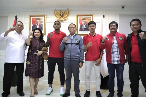 Apresiasi Menpora untuk Ikhtiar KADIN Kirim 2 Pesepak Bola Muda ke Hungaria - JPNN.COM