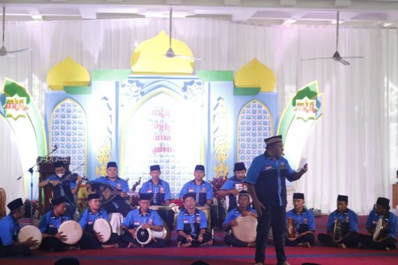 Menjelang MTQ ke-55 Kota Pekanbaru, Karang Taruna Kulim Gelar Musikalisasi Puisi Islami - JPNN.COM