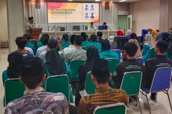 Guru Besar UIN Jakarta Bicara Kebebasan Beragama di Indonesia, Begini - JPNN.COM