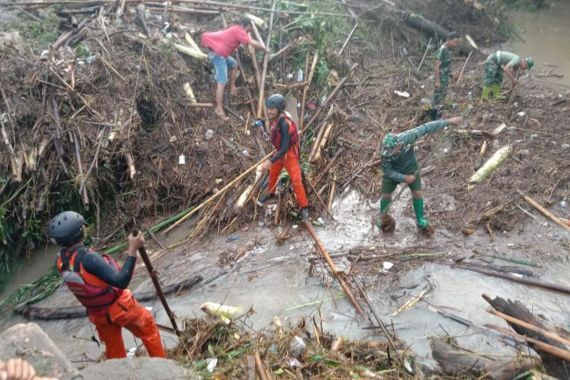 Banjir Bandang di Bima, 1 Warga Meninggal Dunia - JPNN.COM