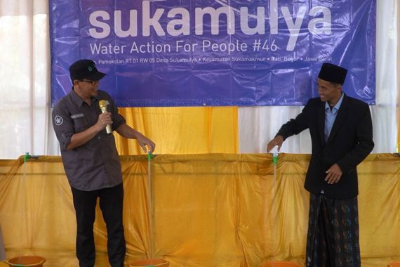 Alhamdulillah, Kini Santri dan Masyarakat Desa Sukamulya Tak Lagi Membeli Air Bersih - JPNN.COM