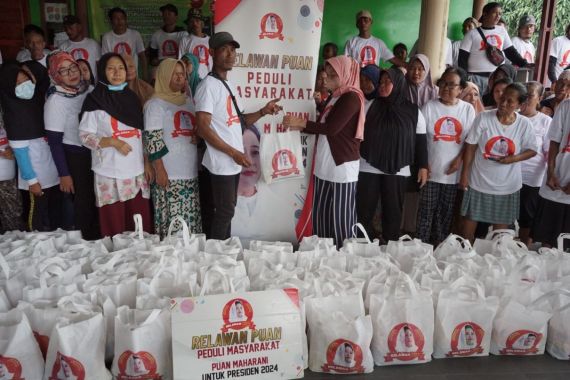 Ratusan Sembako Disebar Relawan Puan di Subang - JPNN.COM