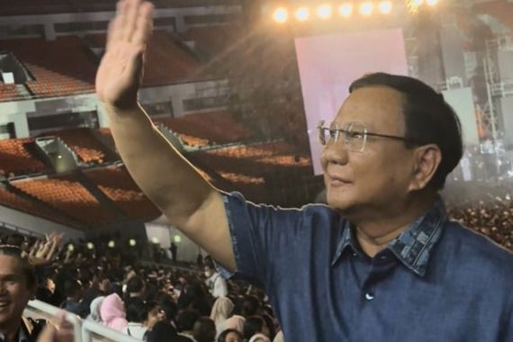 Hadiri Konser Dewa 19, Prabowo Larut dalam Lagu Roman Picisan - JPNN.COM