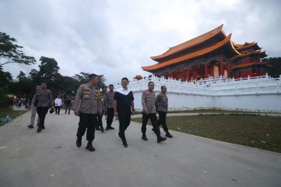 Irjen Suryanbodo Tegaskan Perayaan Cap Go Meh di Singkawang Aman - JPNN.COM